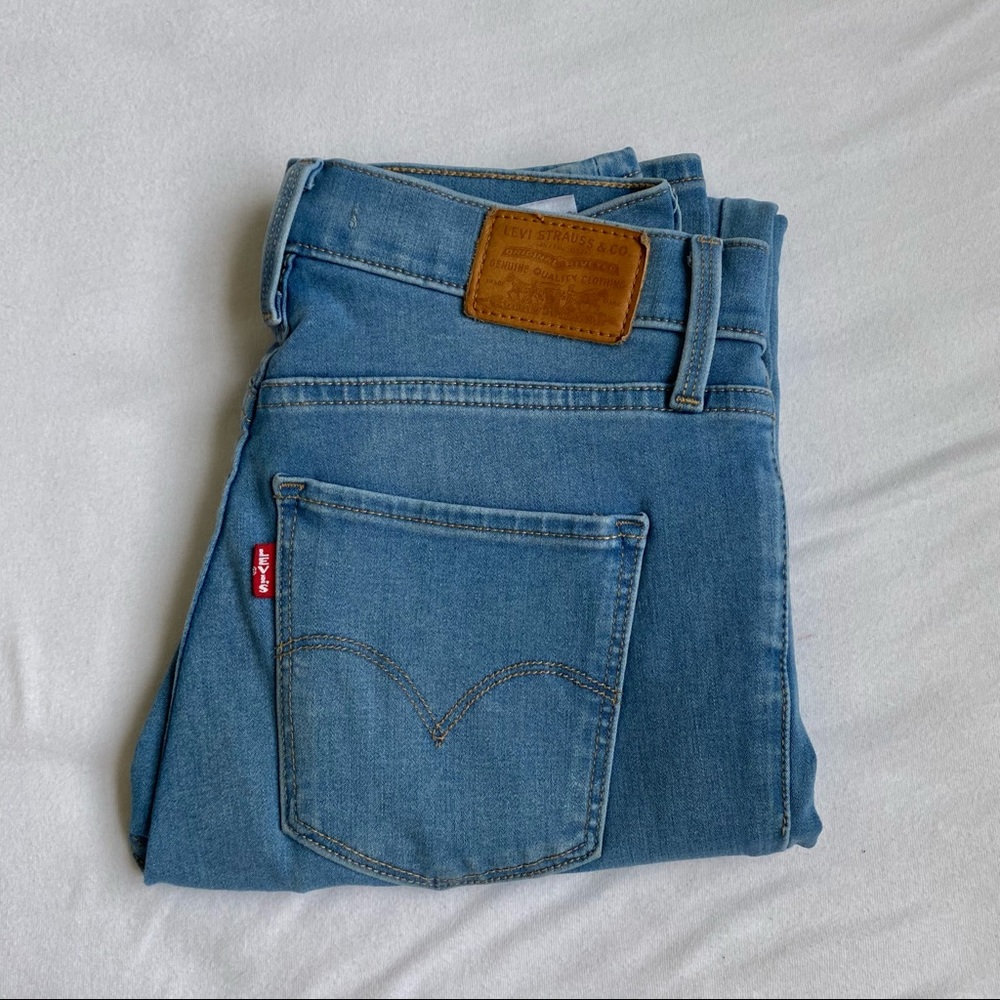 Levi’s 311 l Shaping Skinny Jeans size 26